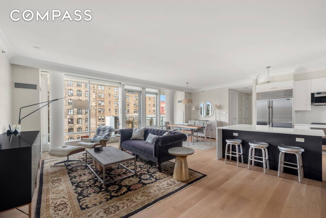 This expansive, sun drenched apartment is a rare find near Columbia University.