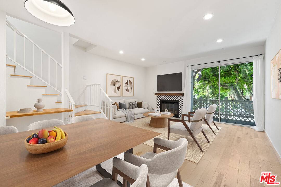 8500 Falmouth Ave 2BR La