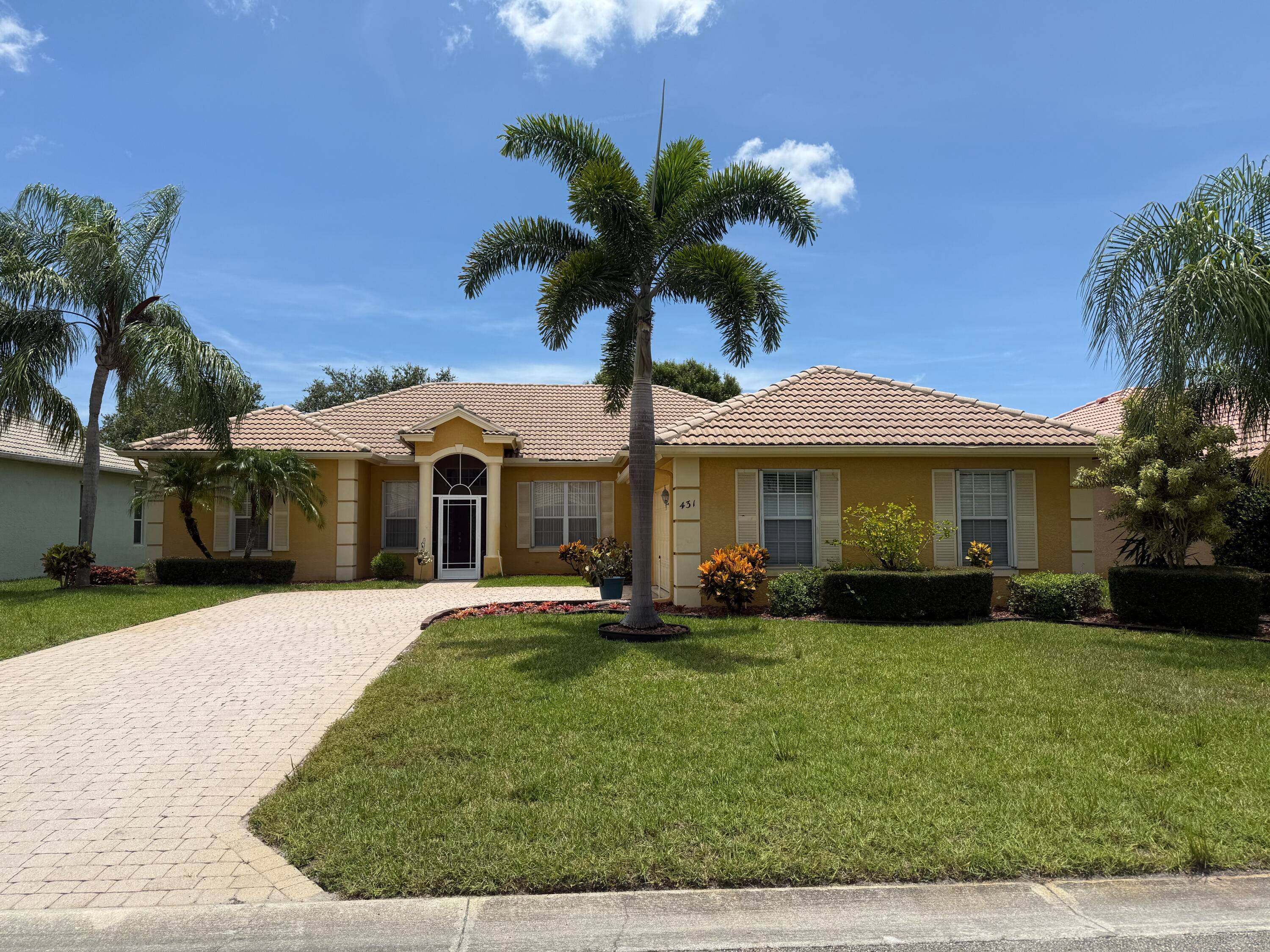 Check out this beautiful 4 Bed 2 Bath home located on the 10th hole here in St James Golf Club.