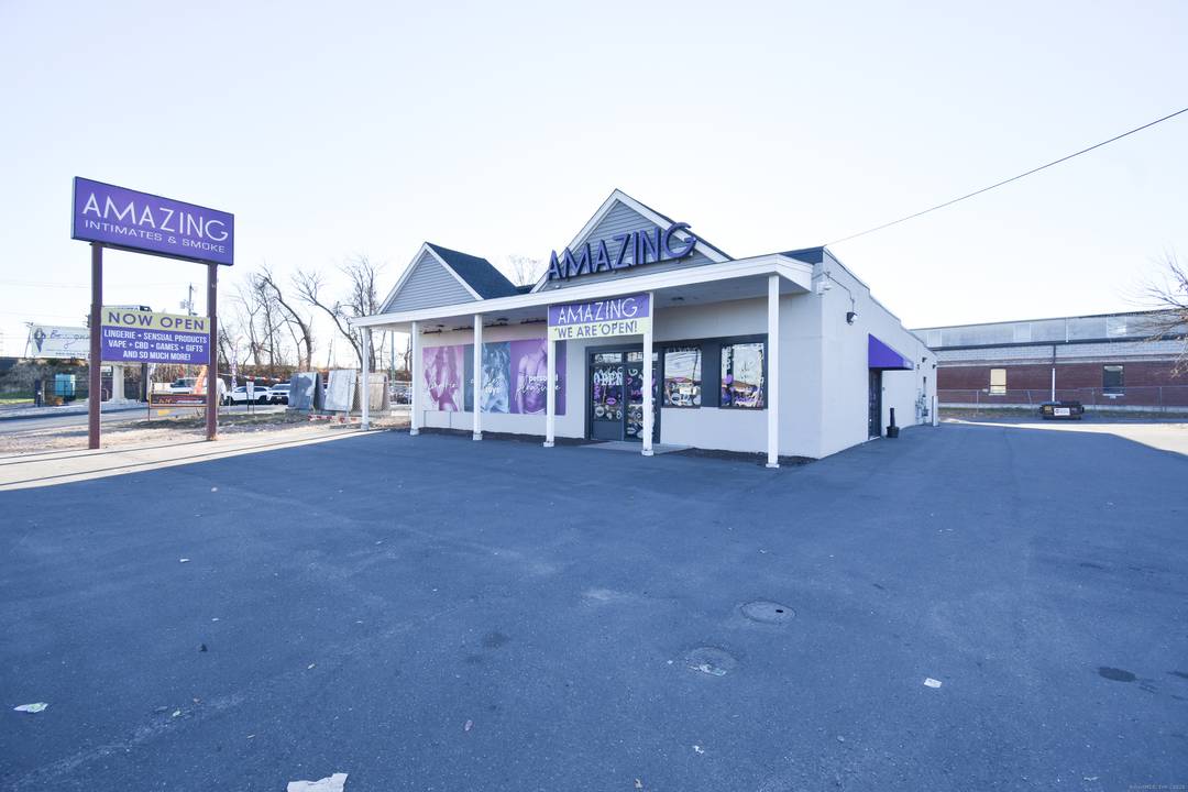 LOCATION LOCATION LOCATION.