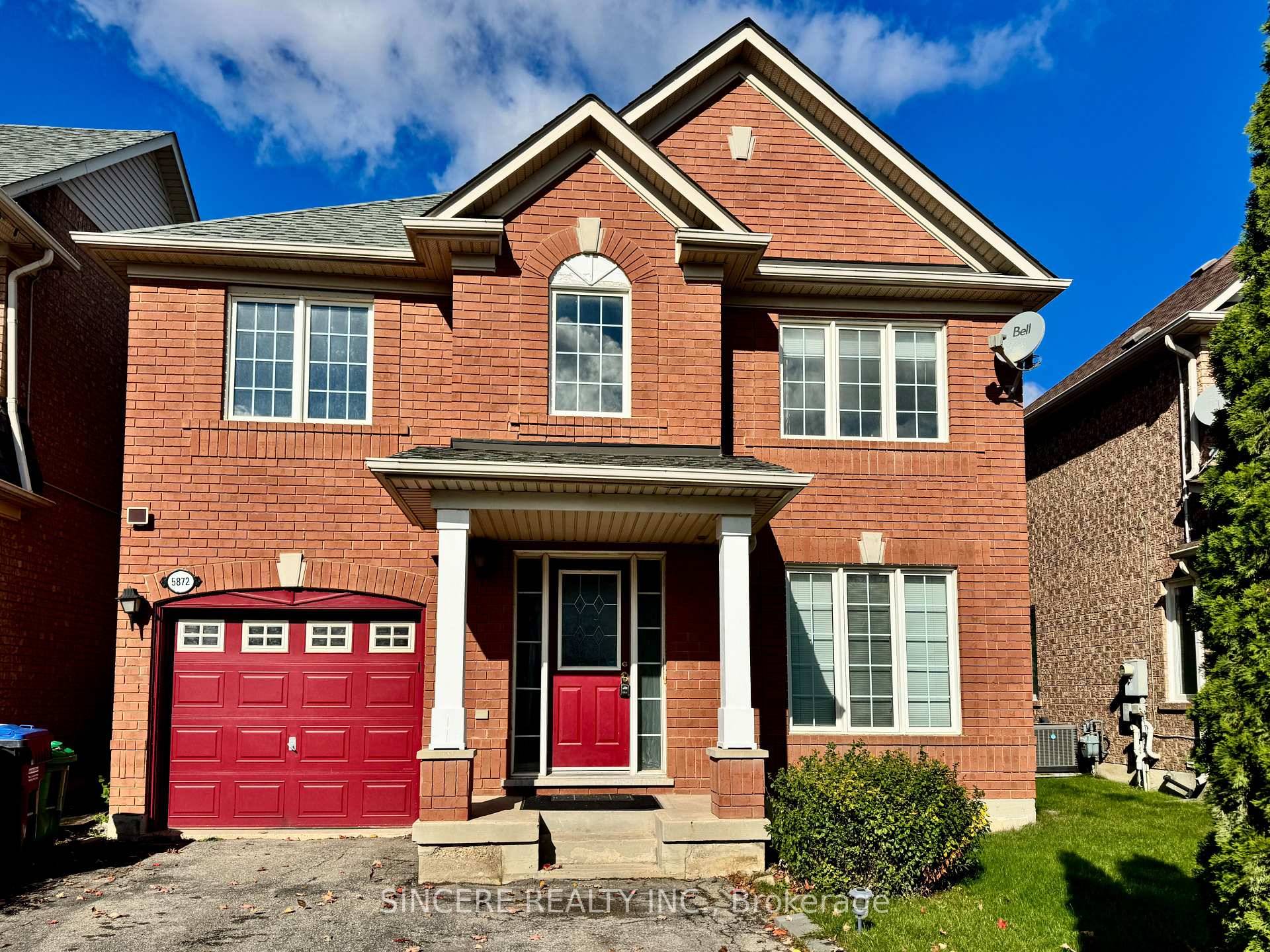 VACANT UNIT Move In Ready !