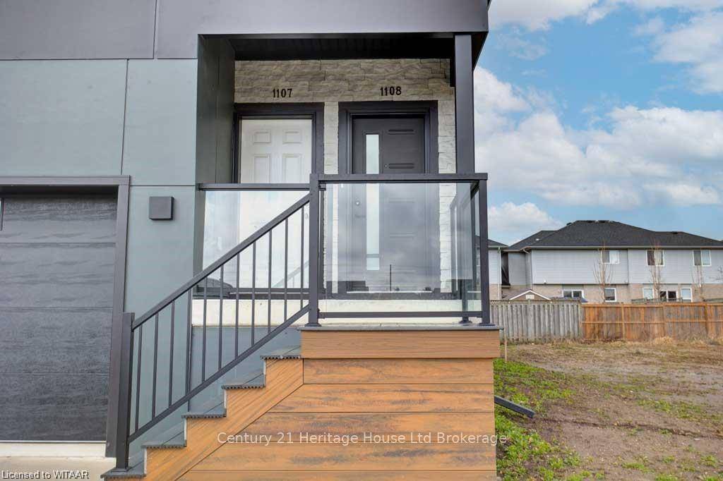 1, 800 SQUARE FEET IMMEDIATE OCCUPANCY LOW DEPOSIT AMOUNT Welcome to 360 West, Tillsonburg's first and only Net zero ready development.