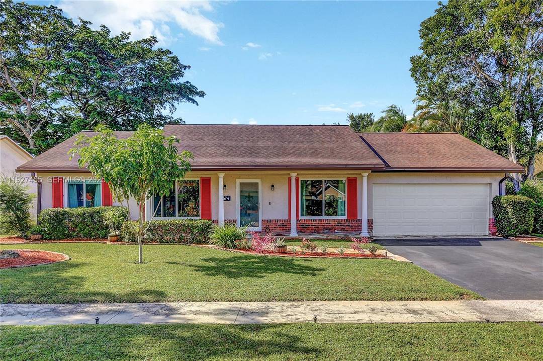 Unwrap your dream home this holiday season in Timberlake, Cooper City !