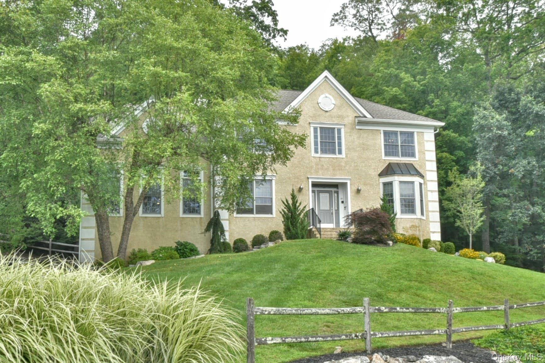 Set atop a scenic perch in the highly sought after Woodlands community, this 5 bedroom, 3 bath Center Hall Colonial offers the perfect blend of elegance, comfort, and resort style ...