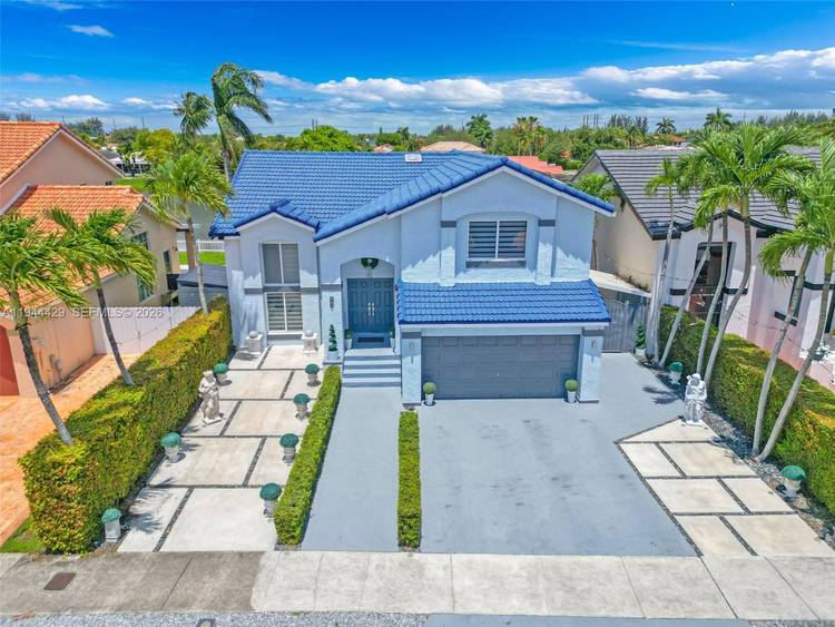Welcome to 942 an exceptional gem nestled in one of West Miami Dade soughtout neighborhoods.