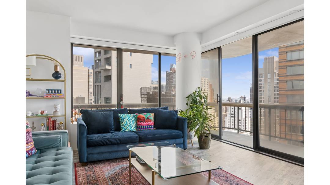 Apartment 25E at 167 East 61st Street is a beautifully renovated high floor residence offering a blend of luxury, space, and light.