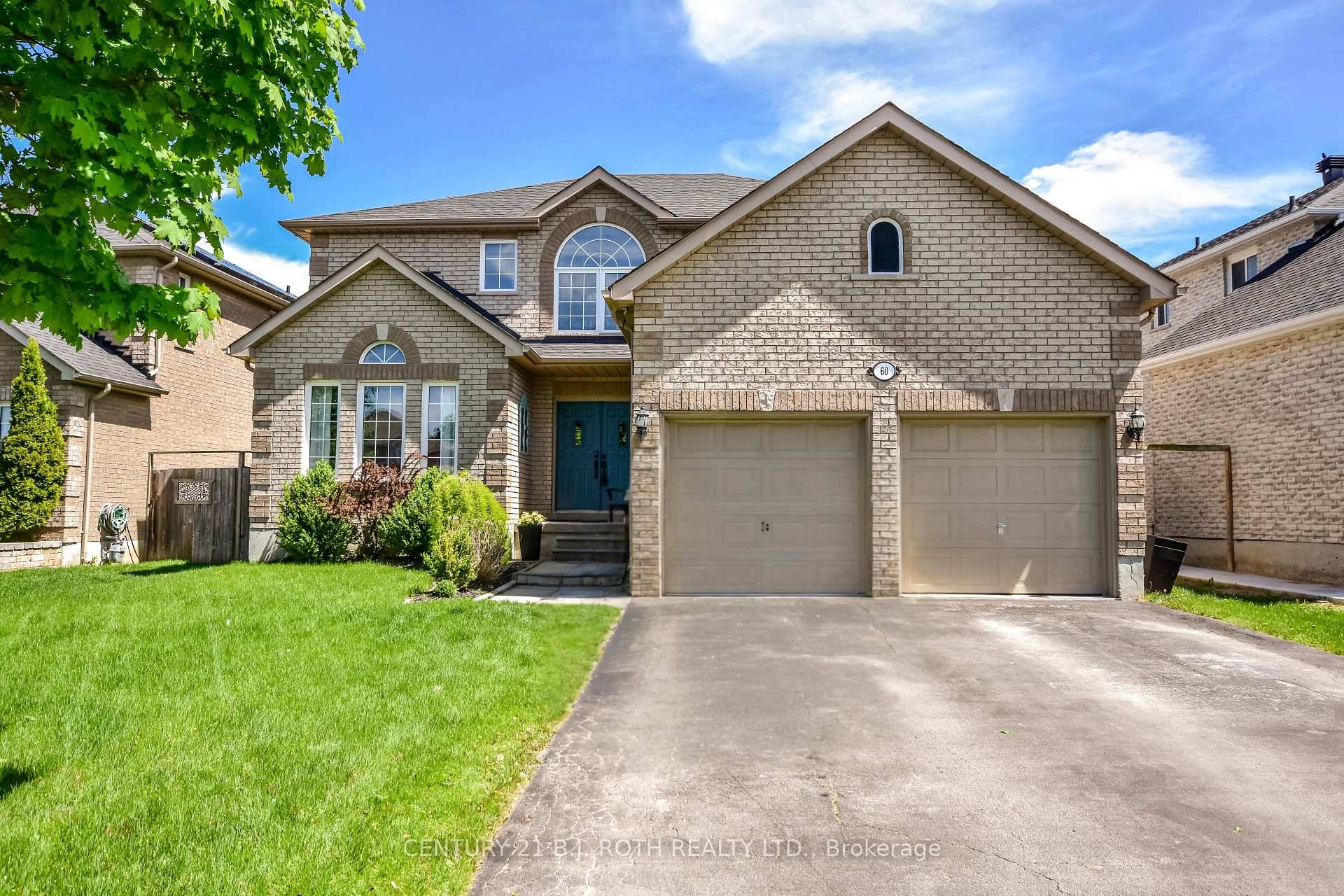 Welcome to this beautifully maintained all brick family home, offering 2, 688 sq.