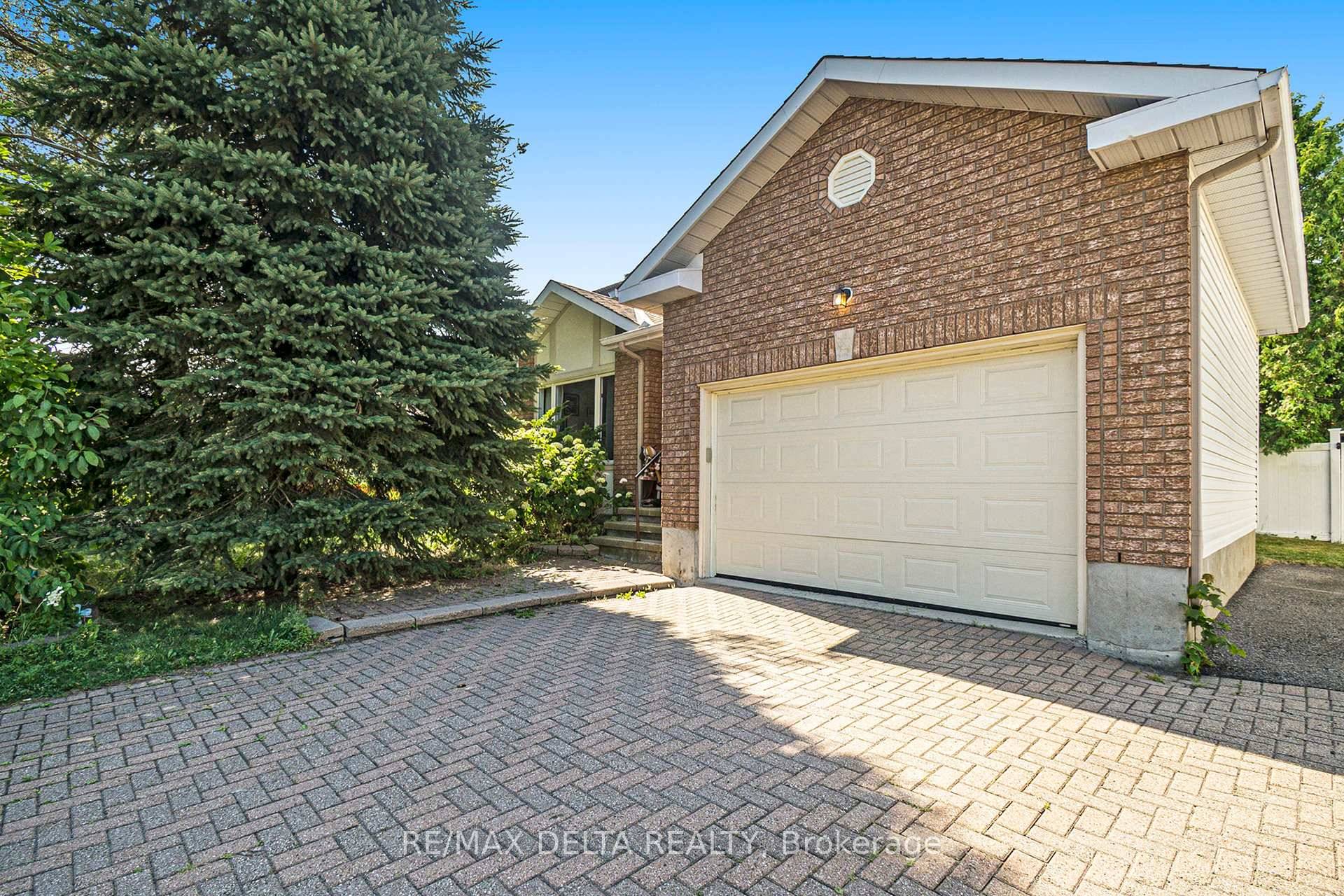 Welcome to 762 Adencliffe Drive A Beautifully Maintained Bungalow in the Heart of Fallingbrook !