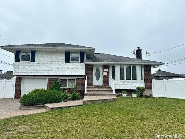 Welcome to your dream home in the heart of beautiful Seaford, NY !