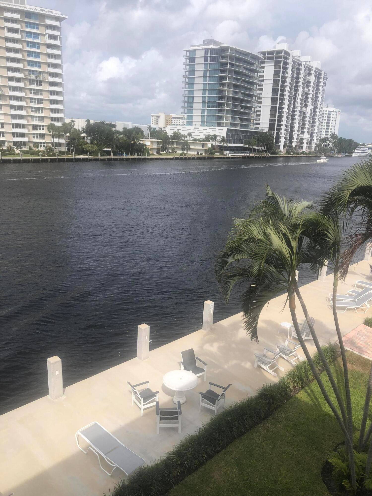 A huge and sun filled 3 Br 3 Bath triple split floorplan is featured in this completely remodeled Penthouse sharing the roof with only one other comparable unit also for ...