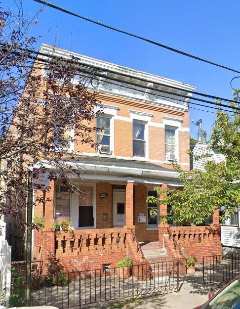 House For Sale.