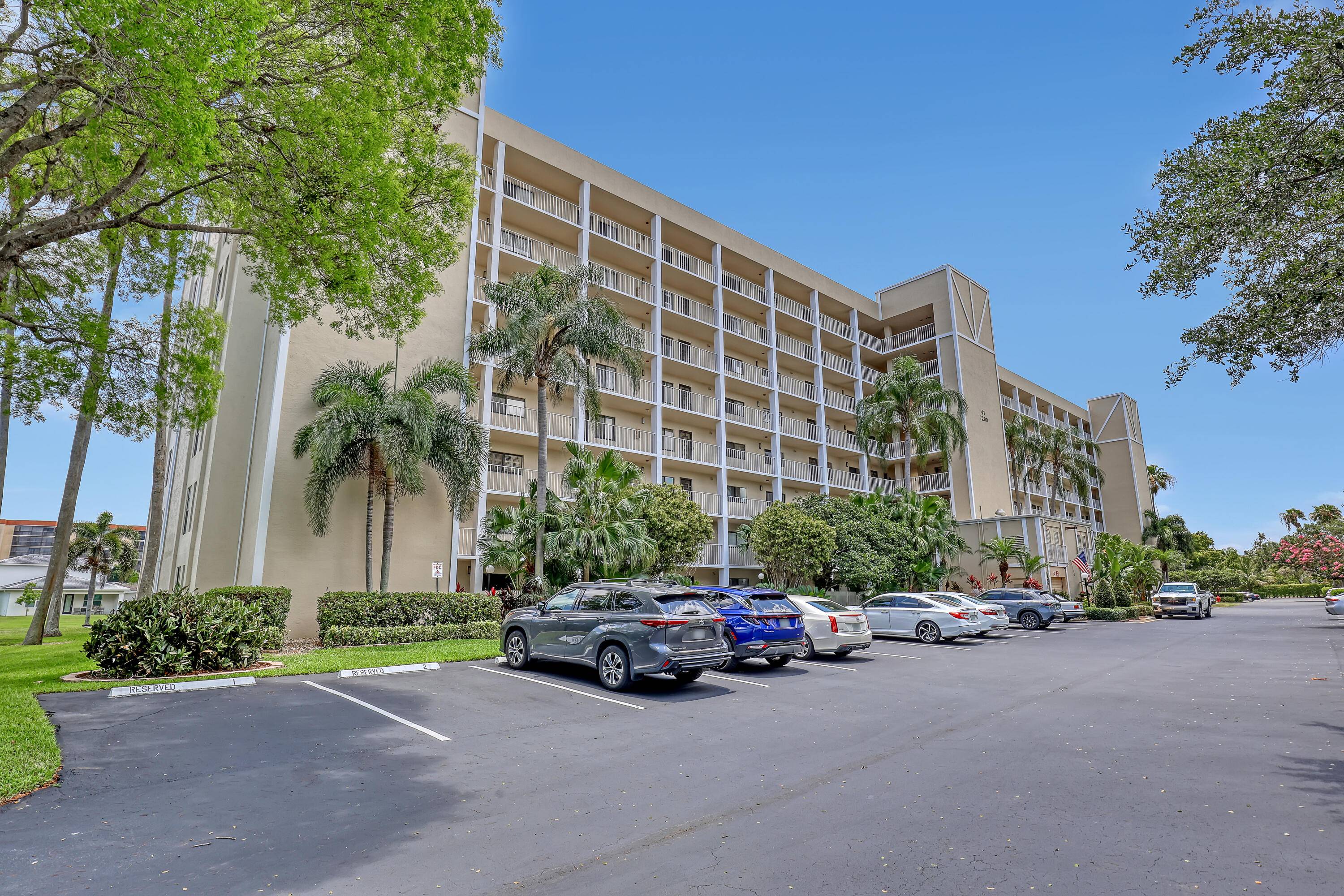 Experience luxury living in this stunning 2 bed, 2 bath penthouse condo in sought after Huntington Lakes.