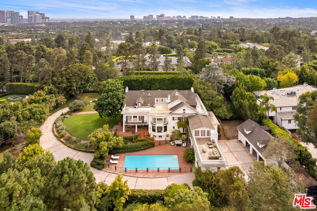 1006 N Crescent Dr 10BR Beverly Hills Post Office | B.H.P.O. La