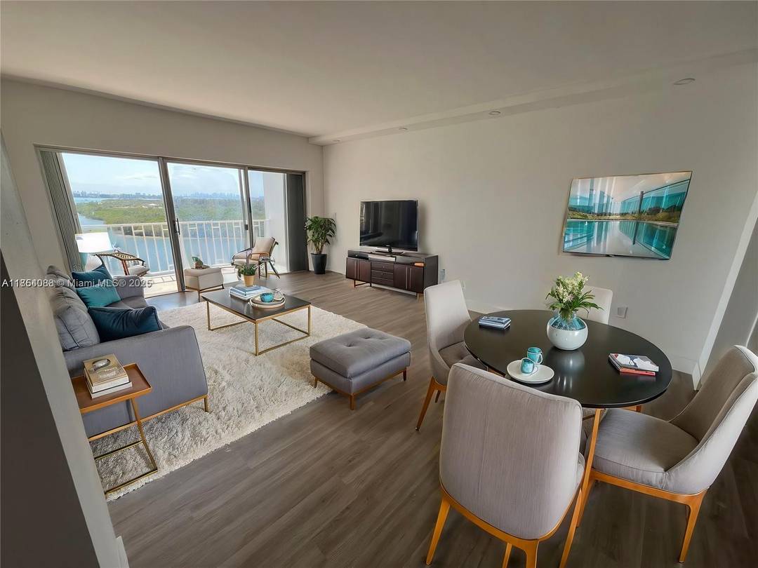 Gorgeous views ! Beautiful home !