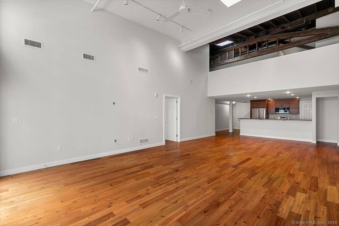 Urban oasis in the heart of Downtown New Haven !