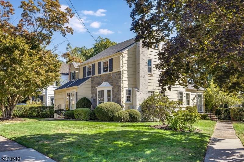 A storybook Colonial sitting pretty in the highly desirable Brookdale neighborhood of Bloomfield !