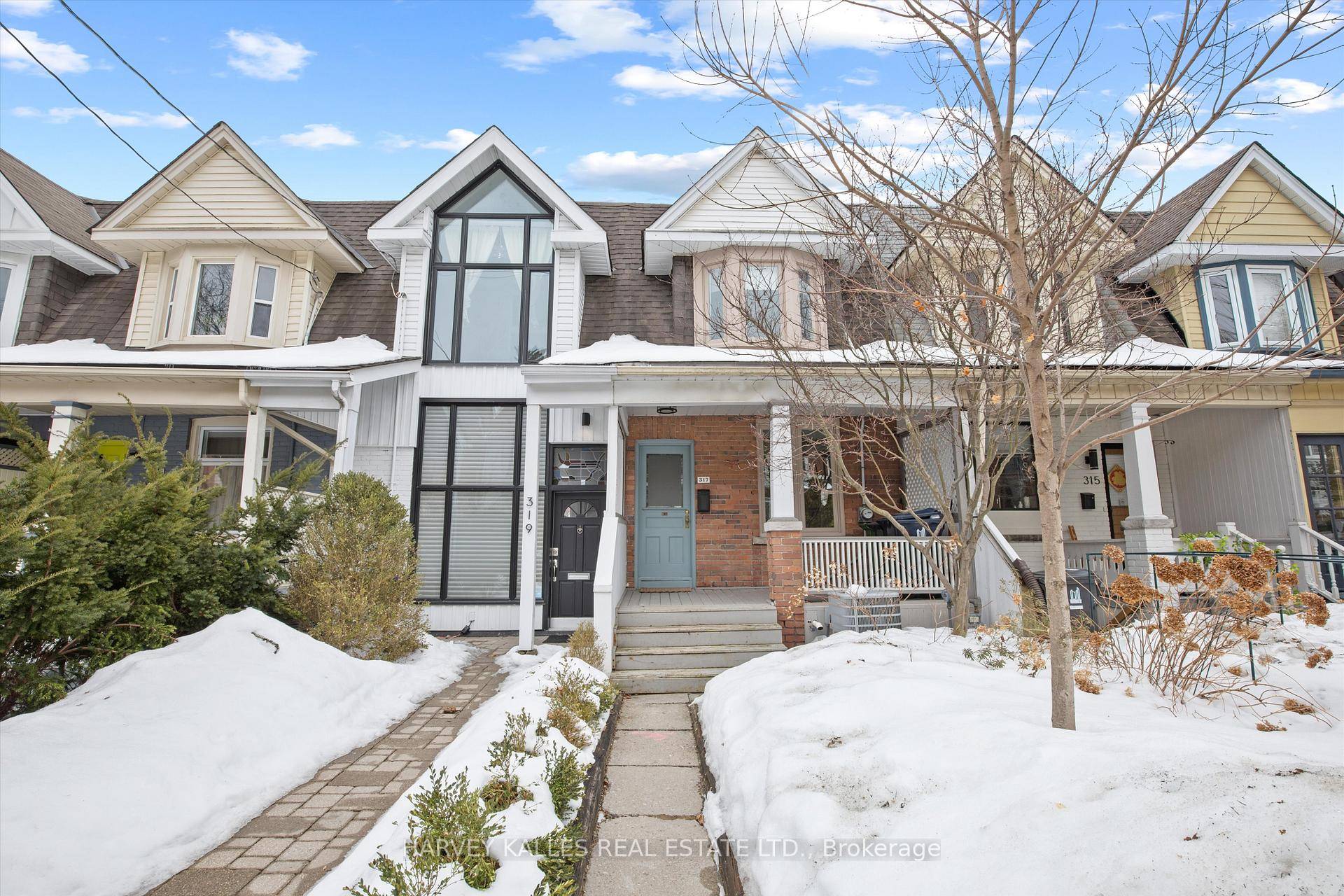 Fall in love with this charming and classic 2 bedroom home, nestled in Riverdale, one of Toronto's most sought after neighbourhoods.