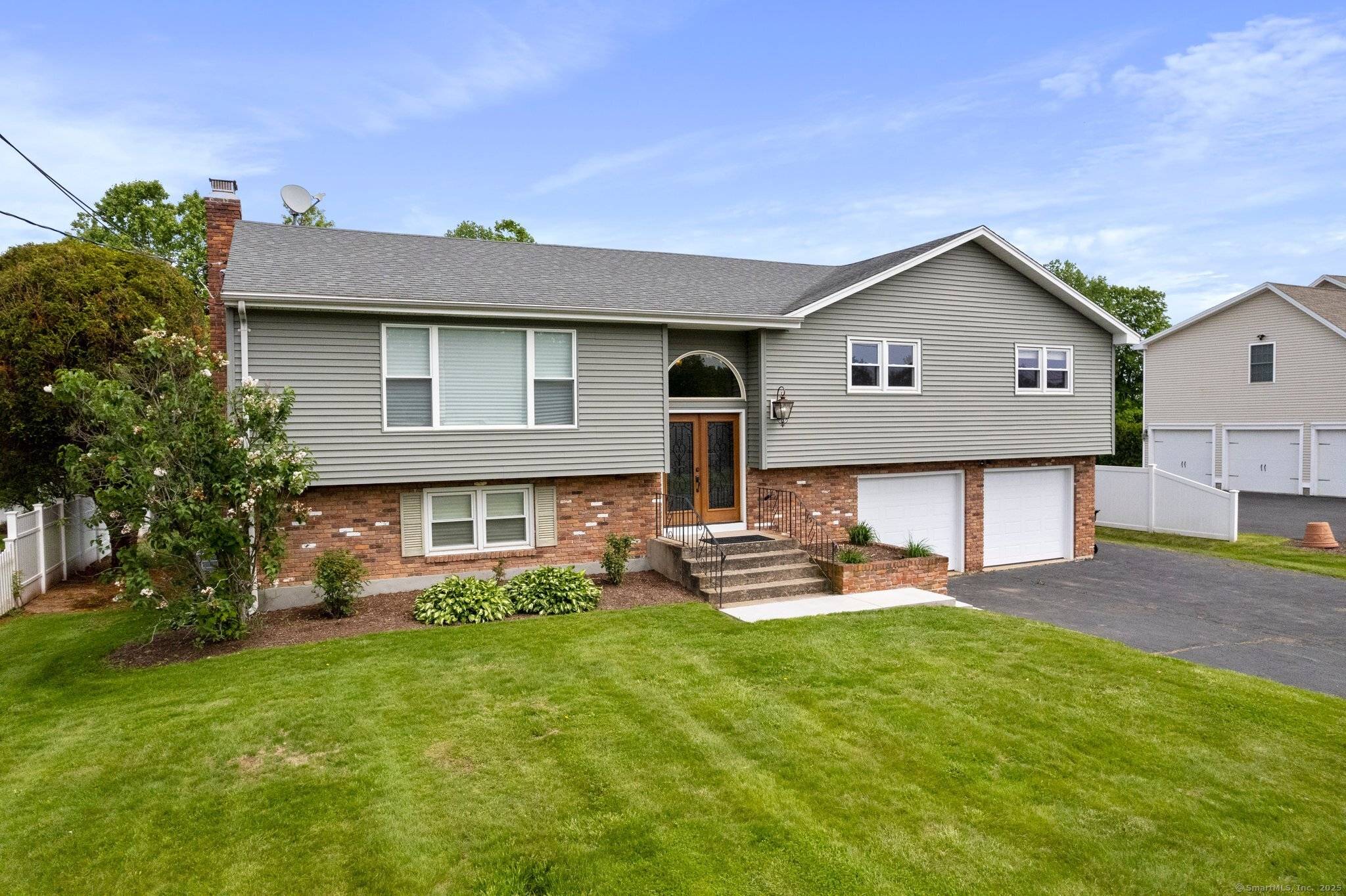 Welcome to 104 Willow Street !