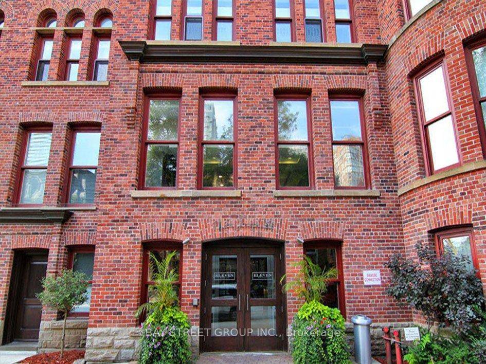 Bright and spacious 2 bedroom, 2.