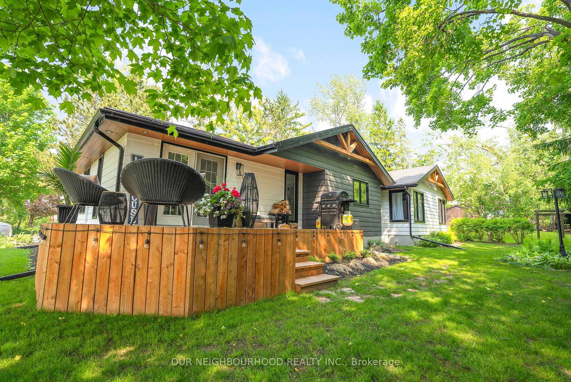 Nestled in the sought after waterfront community of Snug Harbour, this beautifully updated home offers the perfect blend of modern comfort and lakeside charm.