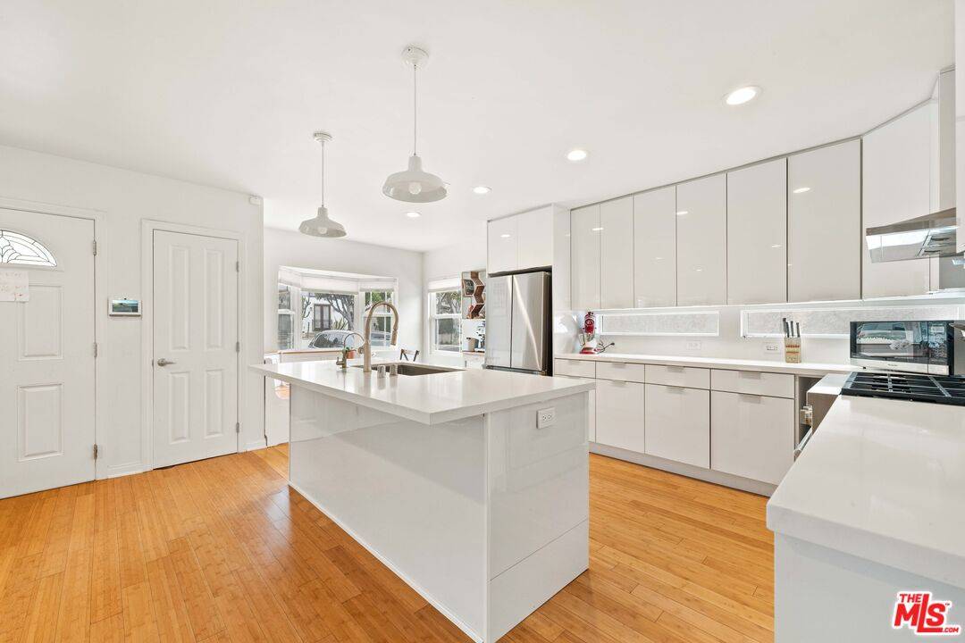 2348   29th St 5BR Santa Monica La