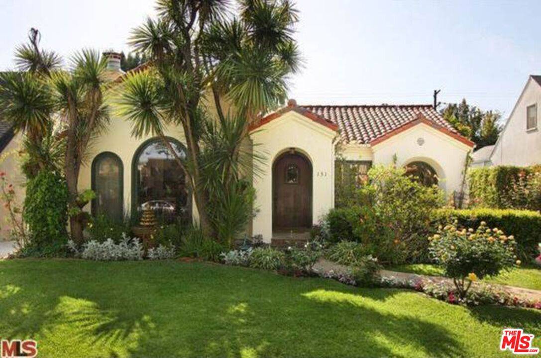 131 N CITRUS AVE 3BR Hancock Park La