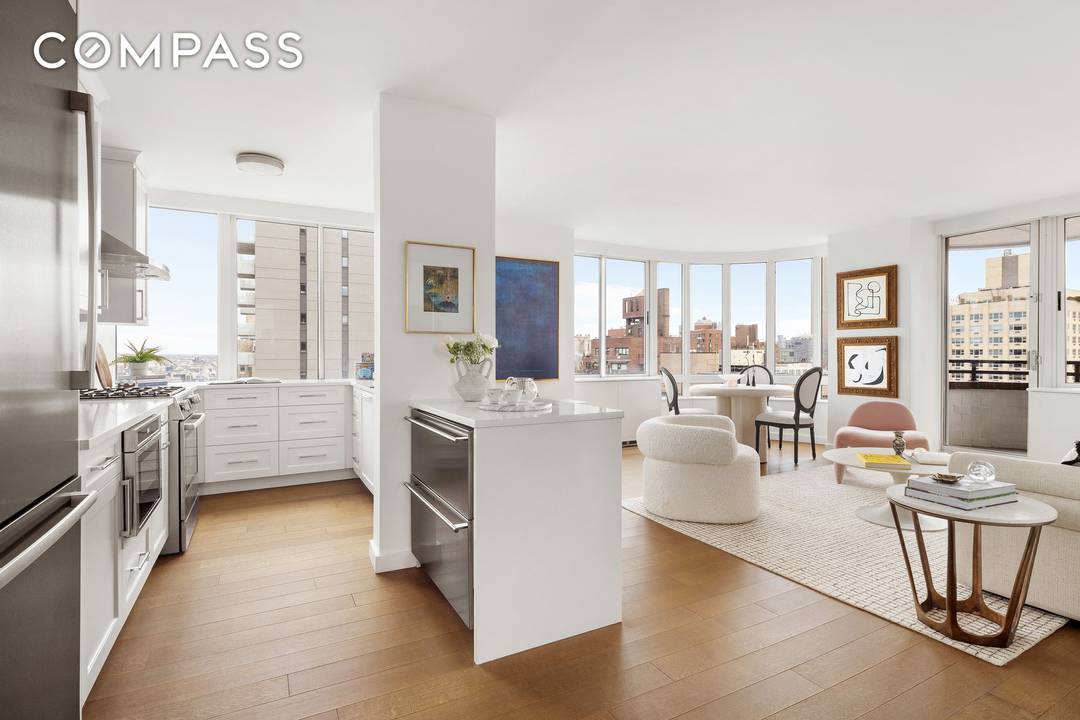 Fully renovated two bedroom, two bathroom home with dramatic views of the Manhattan skyline and East River Welcome to Apartment 20E at The Channel Club.