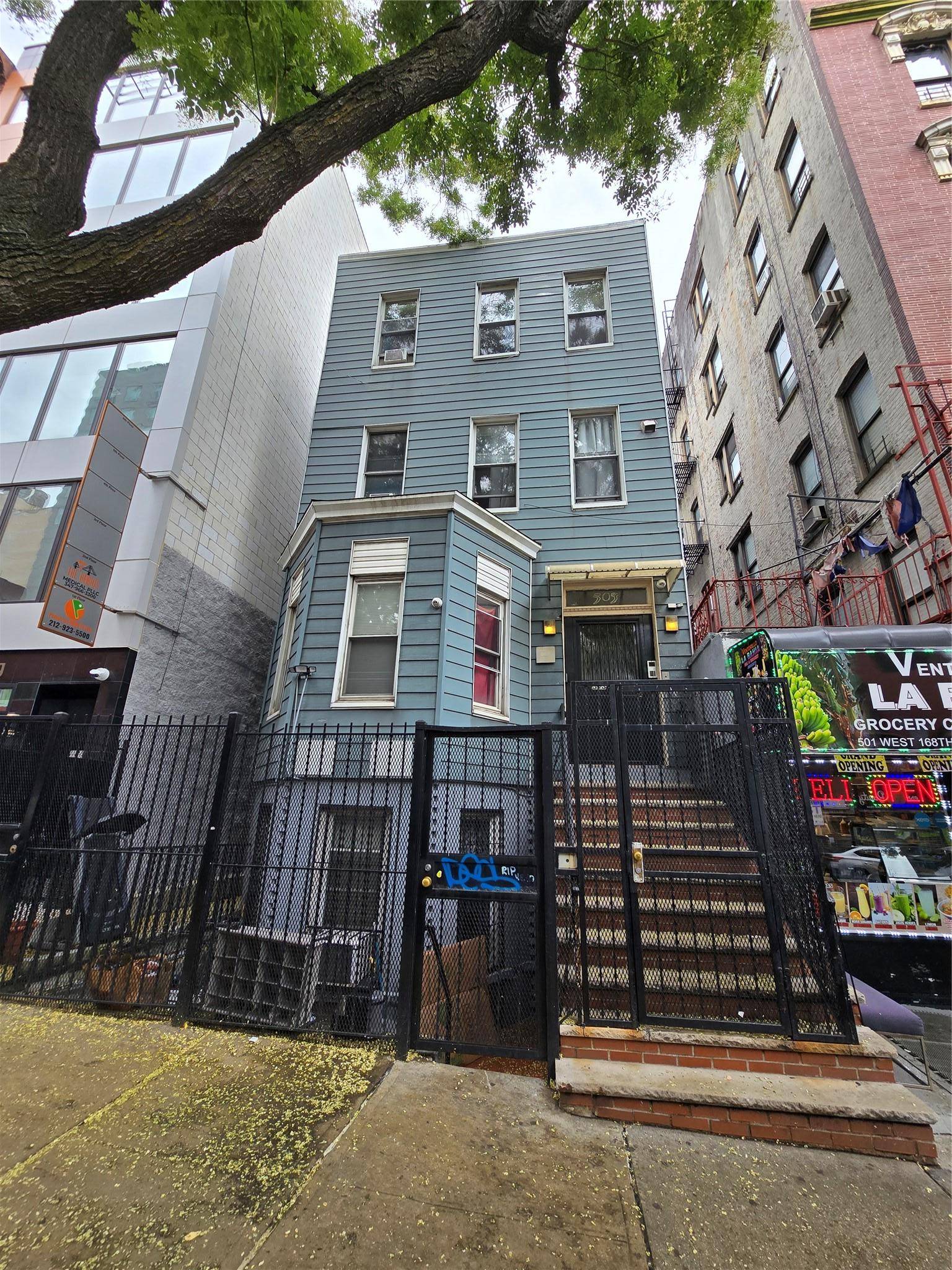 A rare investment opportunity in the heart of Upper Manhattan, this fully detached four family home sits on a wide, tree lined street and offers 4, 370 sq ft of ...