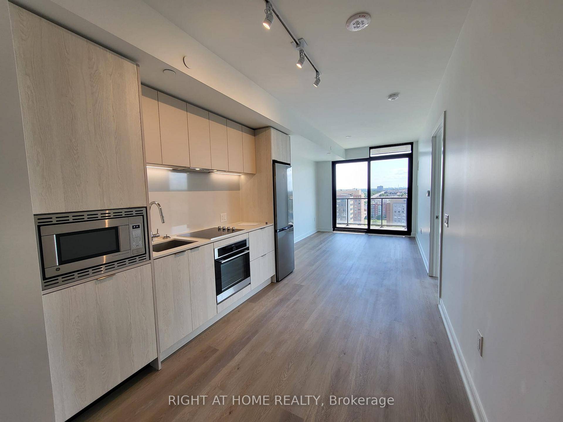 Beautiful Brand New 2 Bedroom 2 Bath Condo Corner Unit w Parking and Locker.