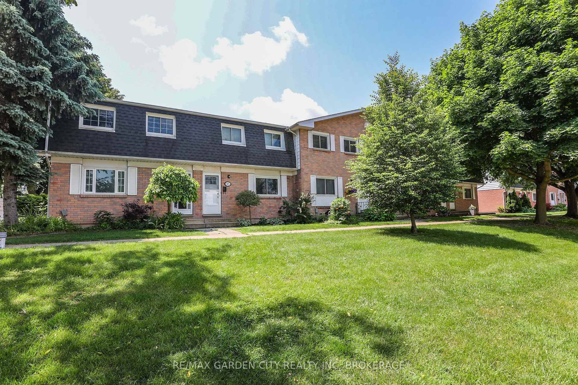 Extensively updated in 2021 with new windows, electrical panel, furnace, a c, engineered hardwood flooring and trim throughout, new kitchen and bathroom this 3 bedroom condo has nothing for you ...