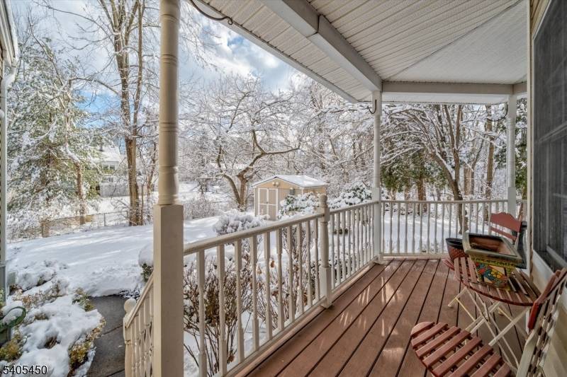 Welcome home to this charming end unit townhouse that blends ease and style.