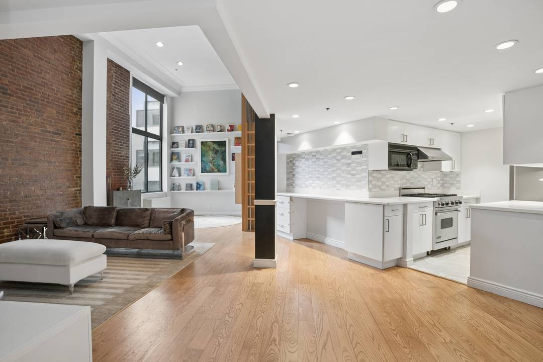 Rarely available and thoughtfully reimagined, Residence 320 at Bleecker Court offers loft like scale, a flexible multi sleeping layout, and a top of the line renovation in one of Greenwich ...