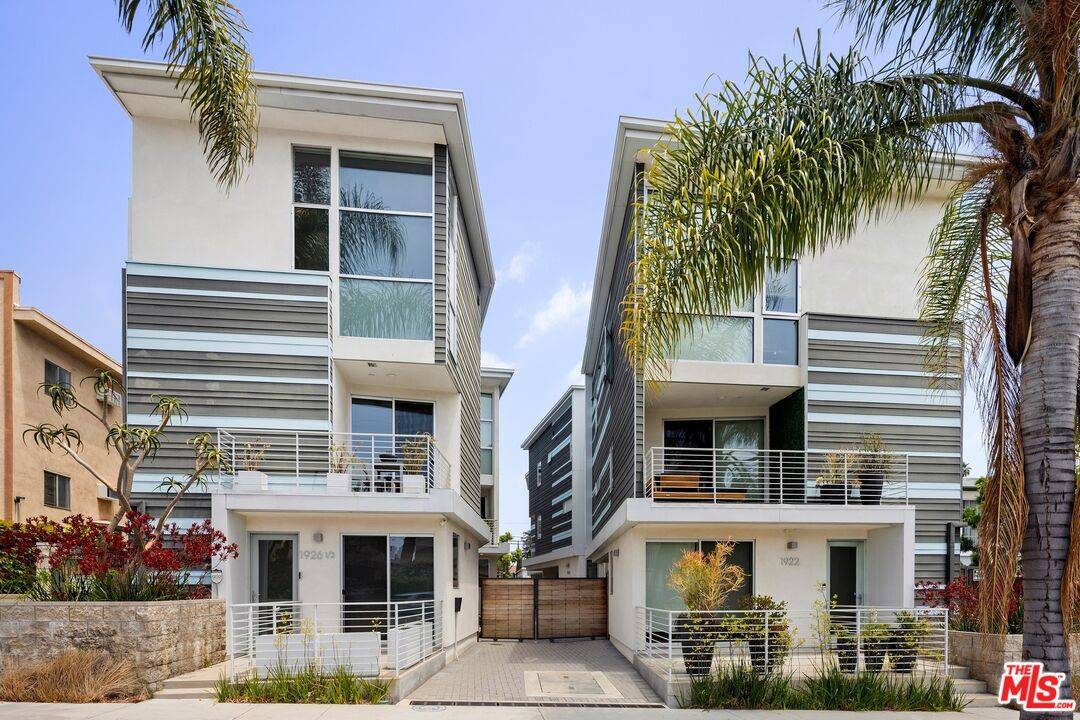 1923  N Gower St 3BR Hollywood Hills East La