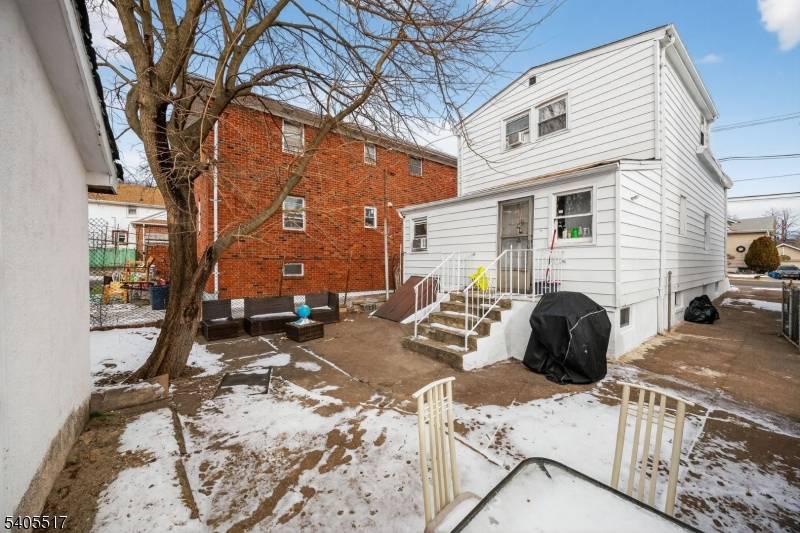 Welcome to this well maintained single family home located on the desirable side of Paterson, NJ.