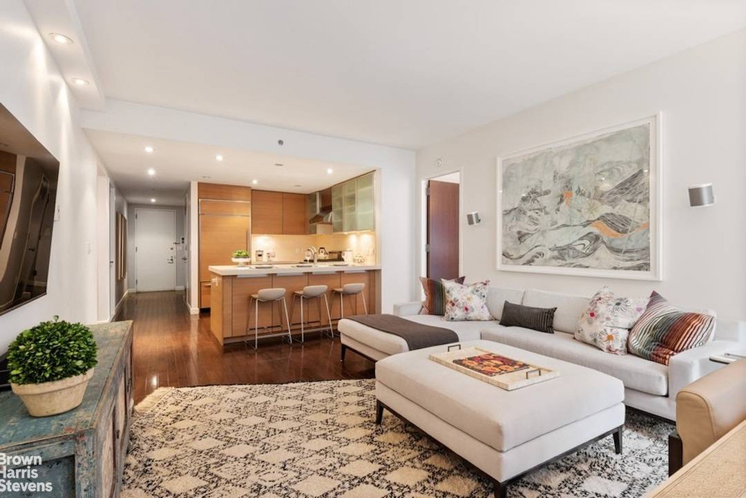 Tenants have moved out, so we can now show anytime !