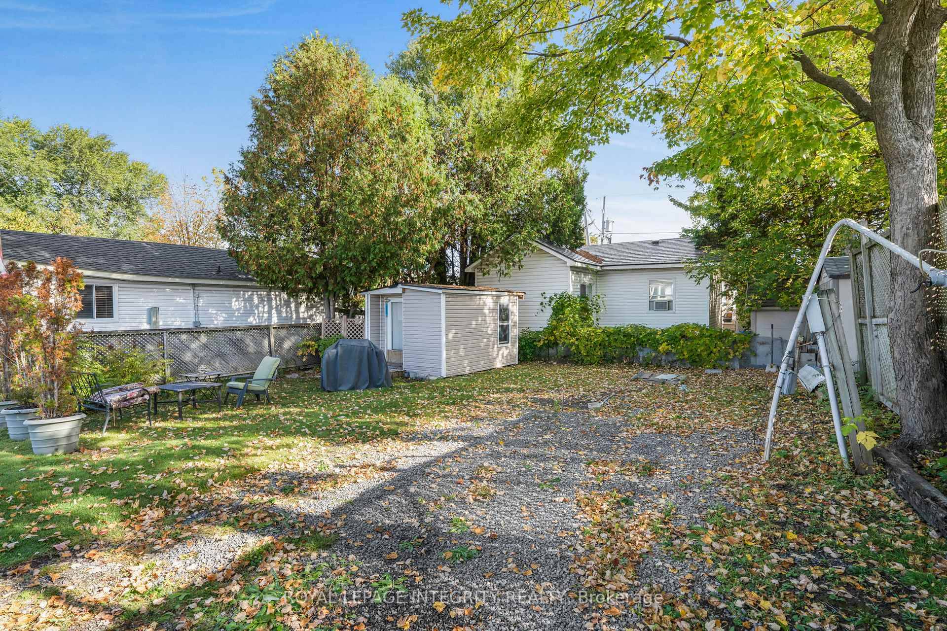 LOT FOR SALE ONLY LOT 33.