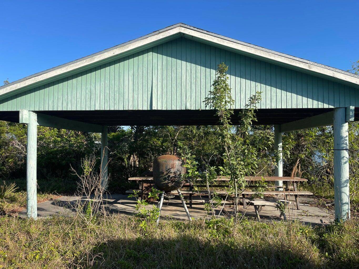Lakefront Investment Opportunity Near Brighton Casino !