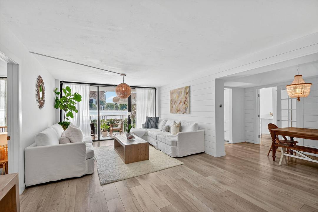 Step into this beautifully renovated 2 bedroom, 2 bath condominium, ideally located on the ocean side of Palm Beach.