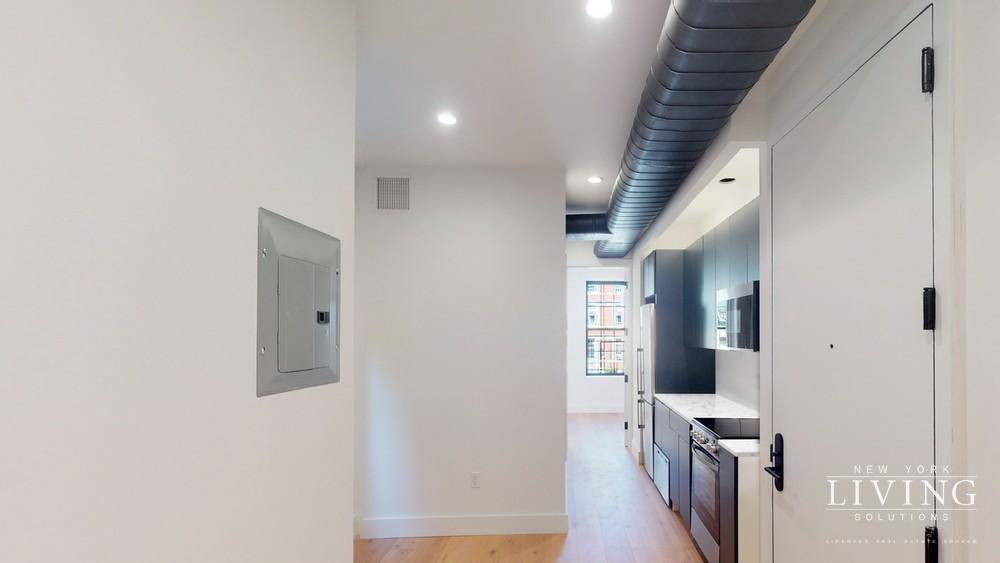 This is a fantastic pre war, FULL GUT RENO, two bedroom one bathroom, located in the heart of the East VillageFeaturing a great open split layout.