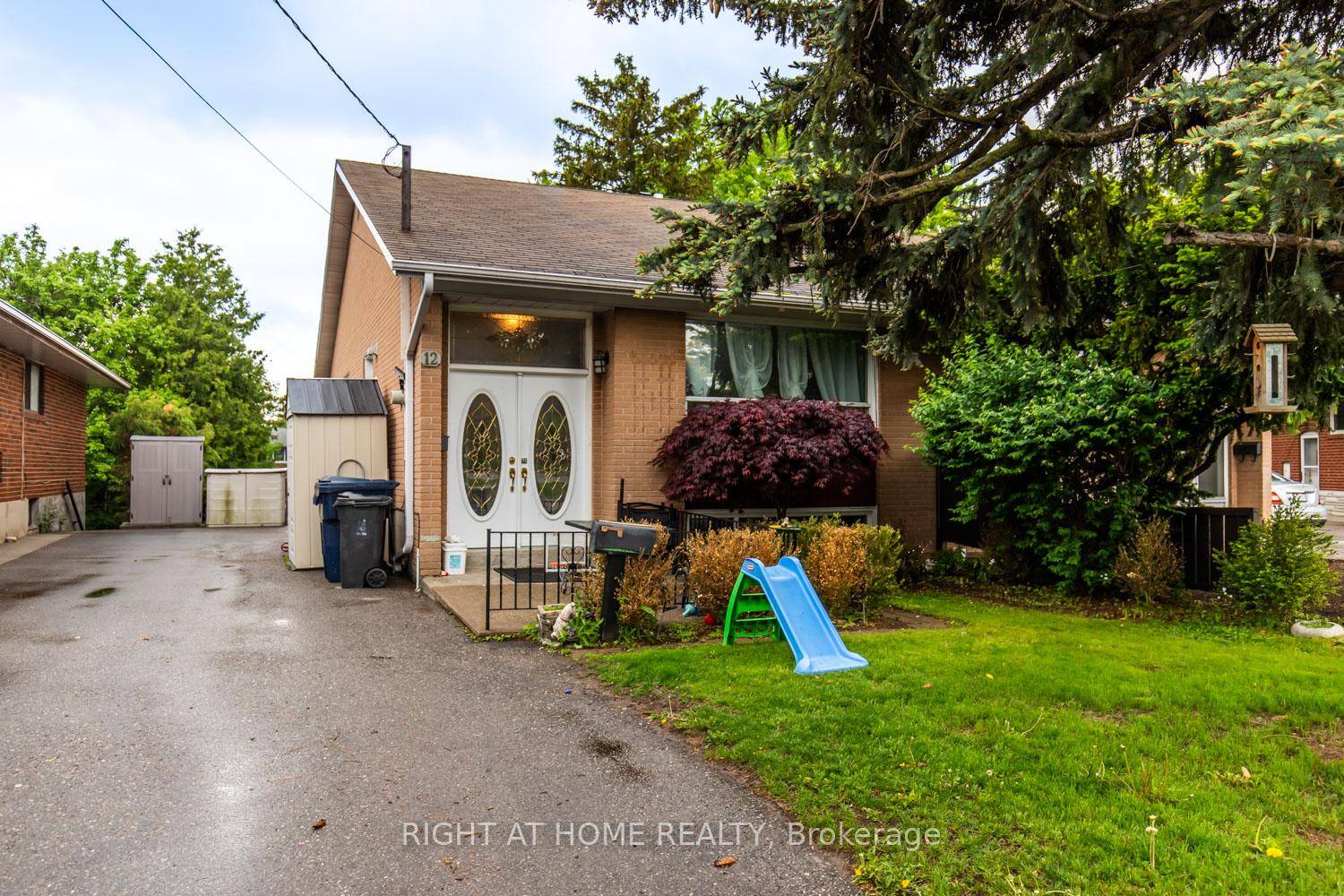 This 3 1 bedroom bungalow with a large attic primed for conversion into a cozy loft is brimming with potential for both investors and homeowners.