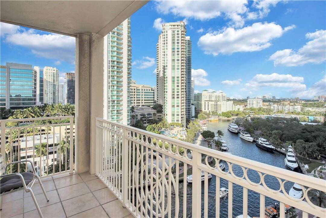 Do not miss this rarely available NE corner 17 line 3BR 2BR widely considered to have the best views in the building !