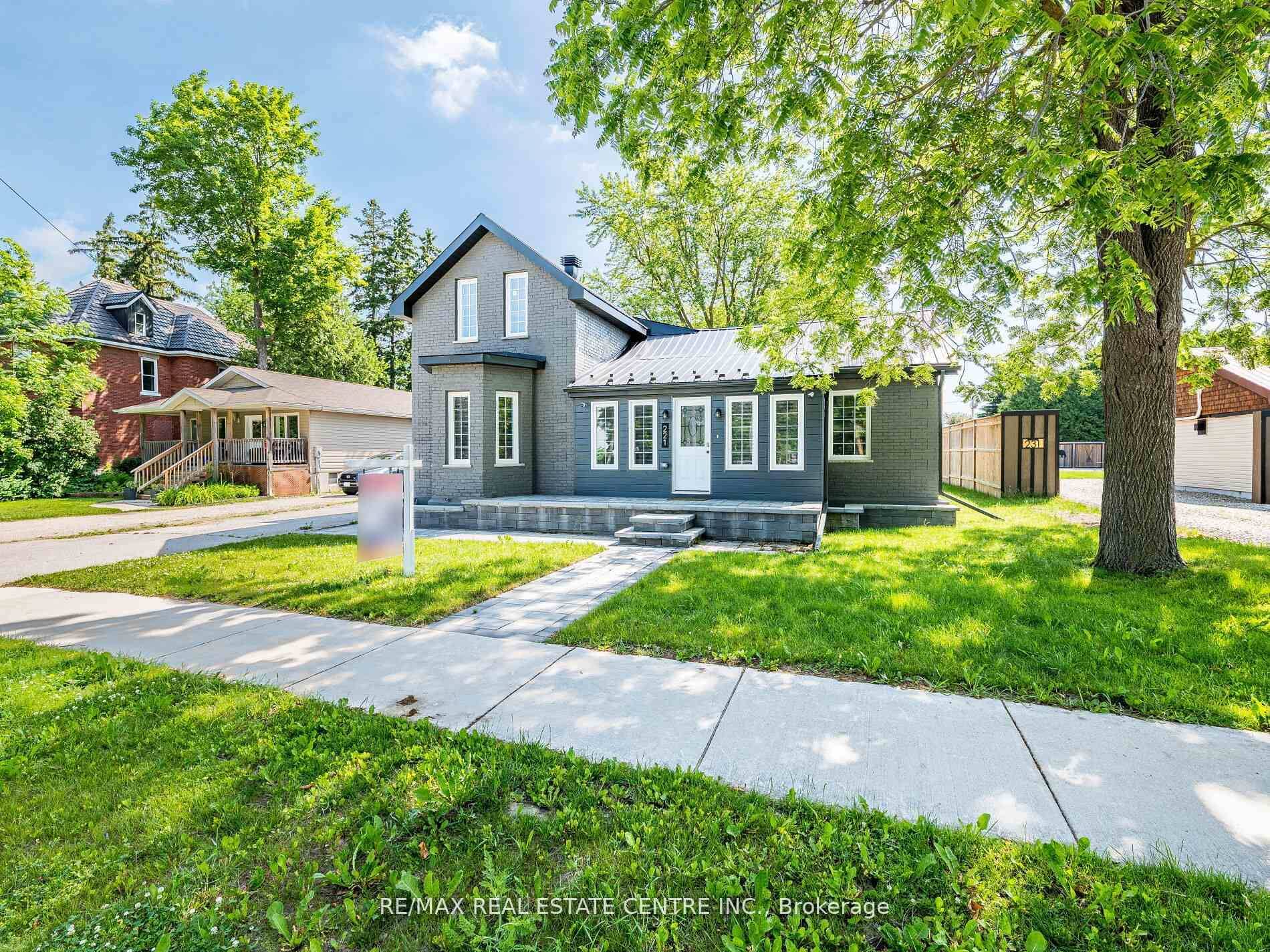 Meticulously renovated and cared for home with ample character in the Heart of Patriotic Arthur !