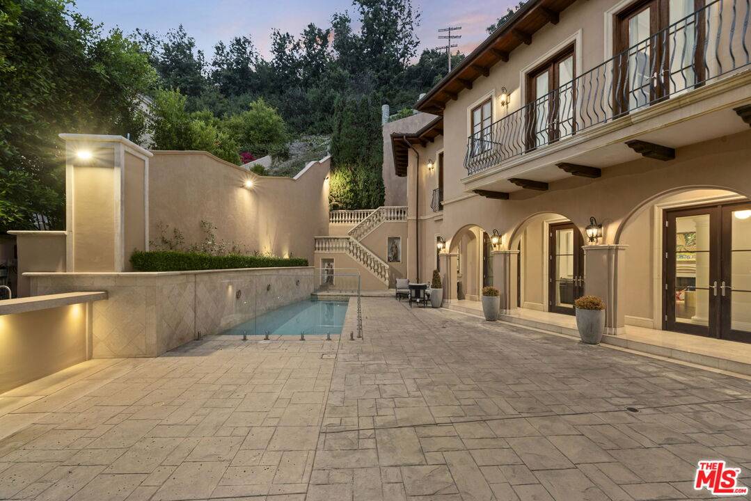 1465  N Robmar Dr 4BR Beverly Hills Post Office | B.H.P.O. La