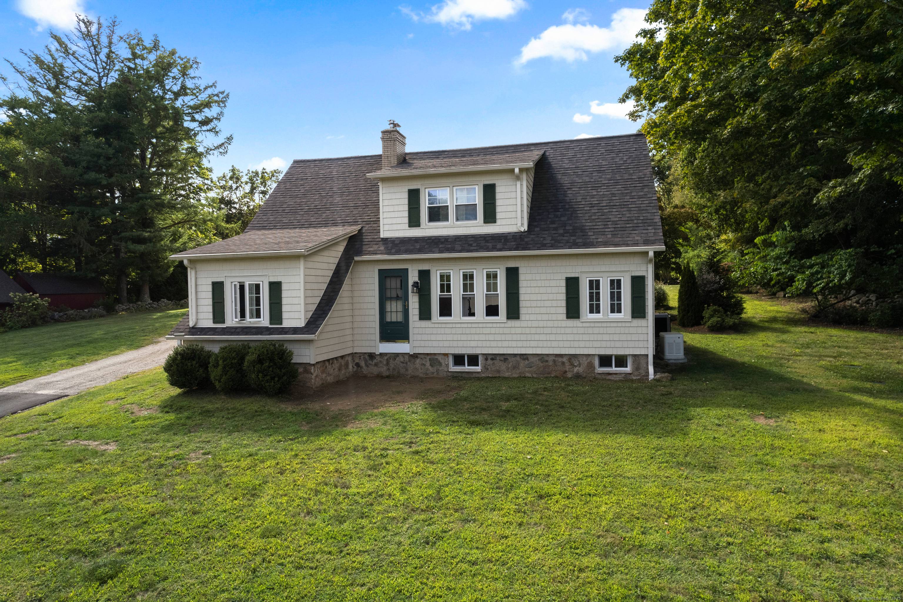 The perfect mix of New England charm utility !