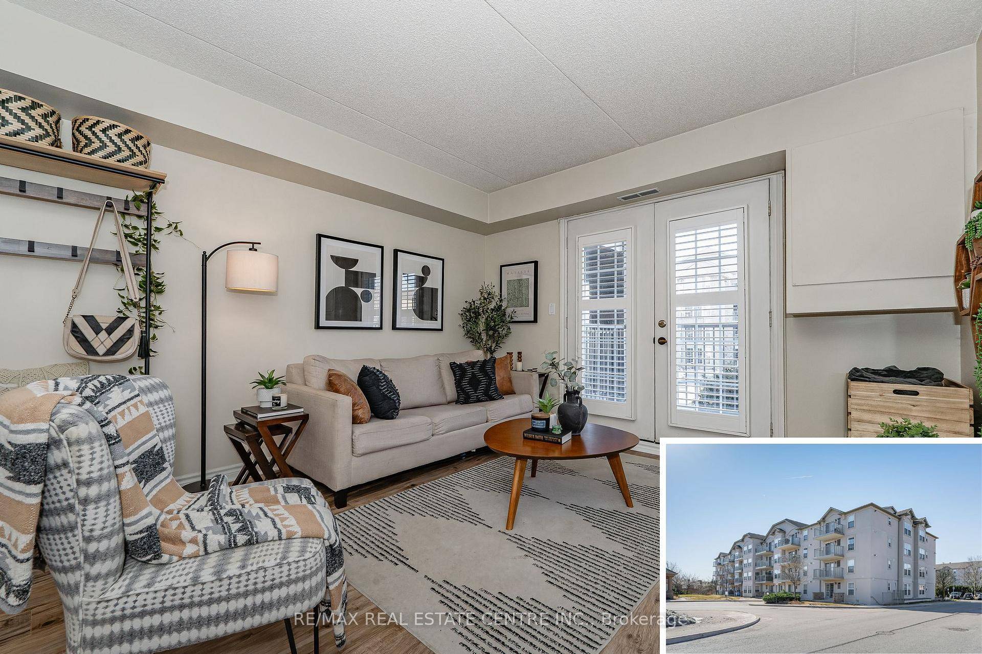 Discover exceptional value in this beautifully maintained 1 bedroom condo, perfectly situated in the sought after Glen Abbey community !