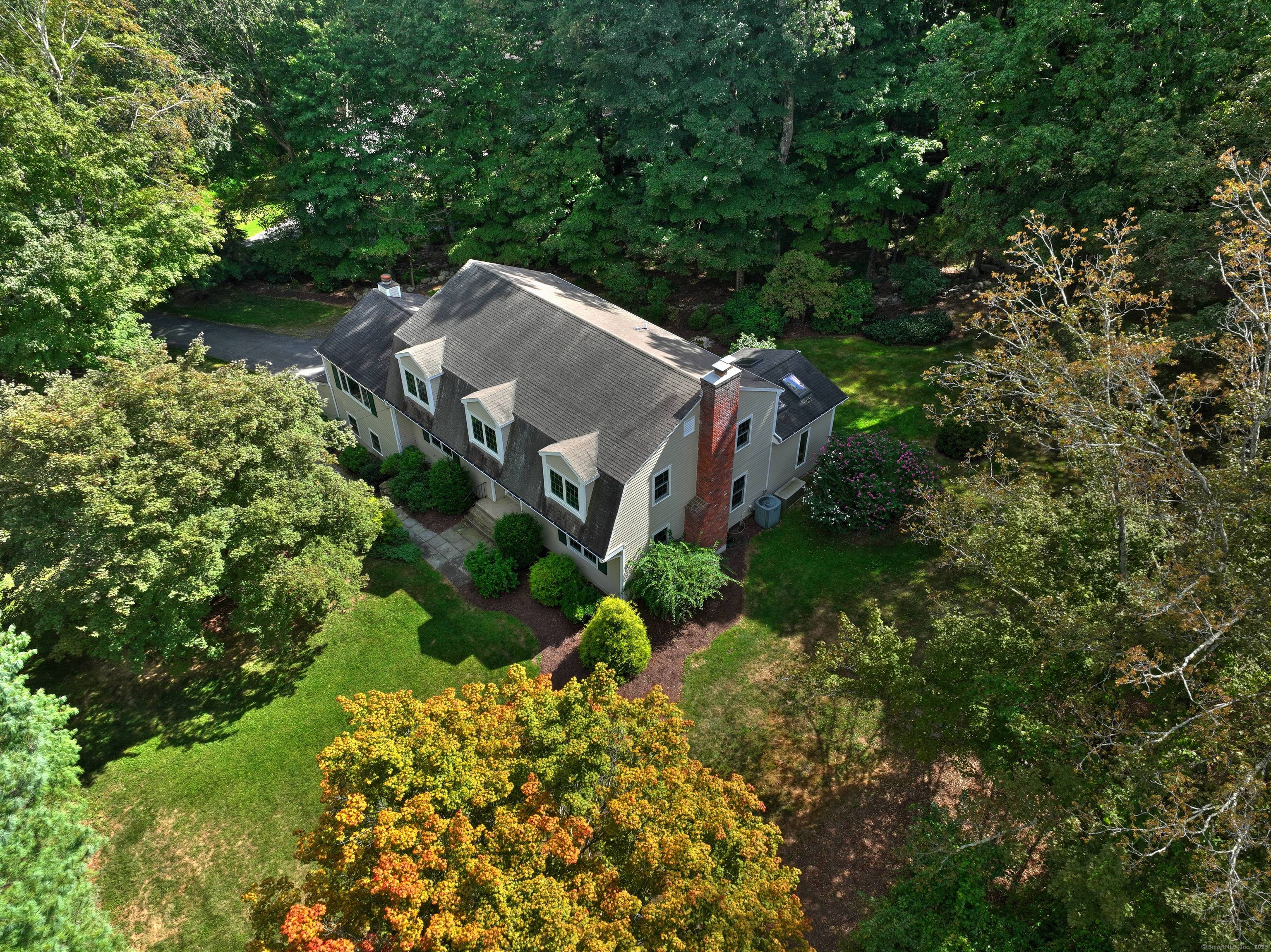Sophisticated South Wilton living awaits !