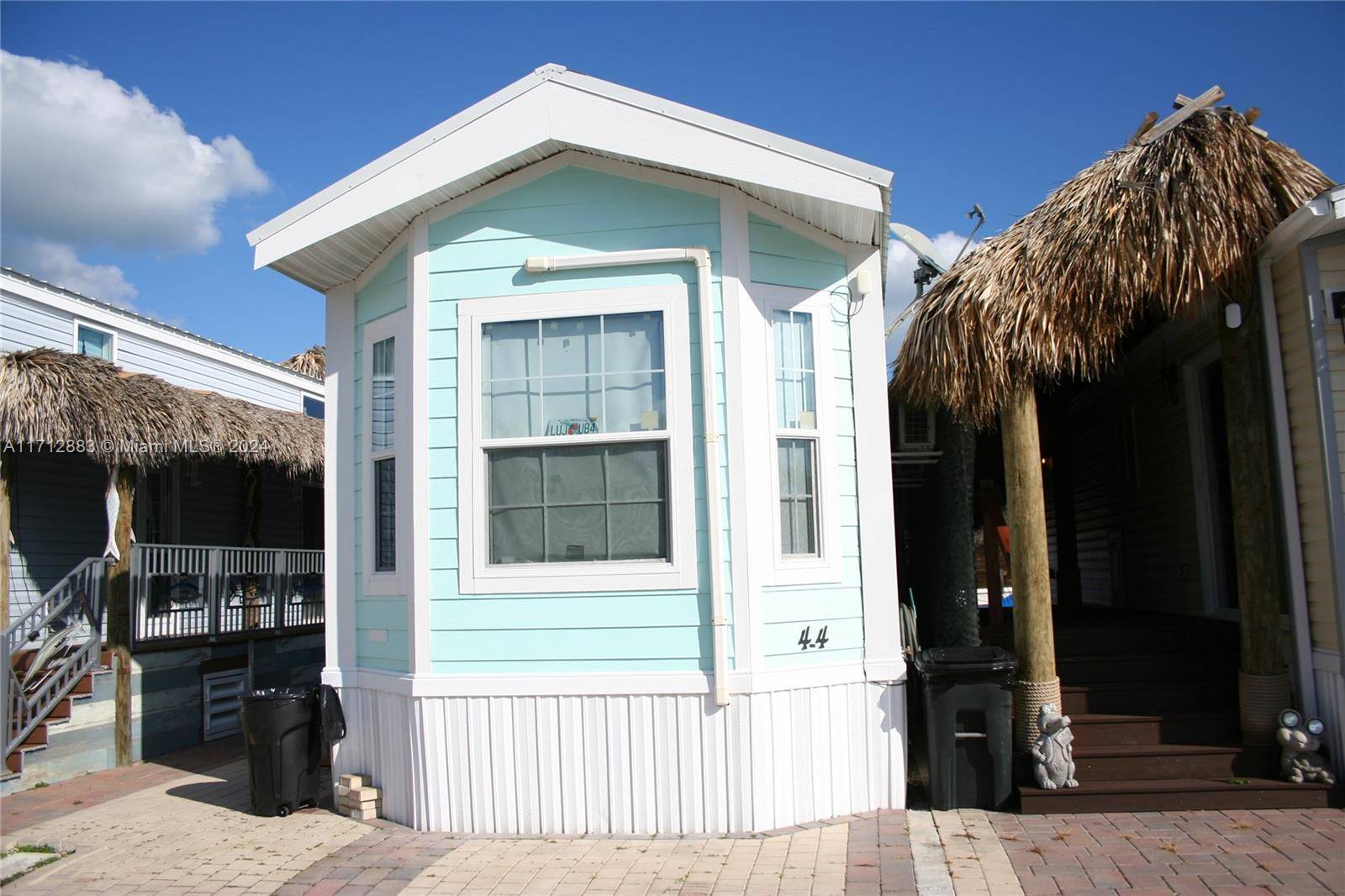 Unique small community located in North Key Largo, offering rentals by the day and canal front dockage at you back door.