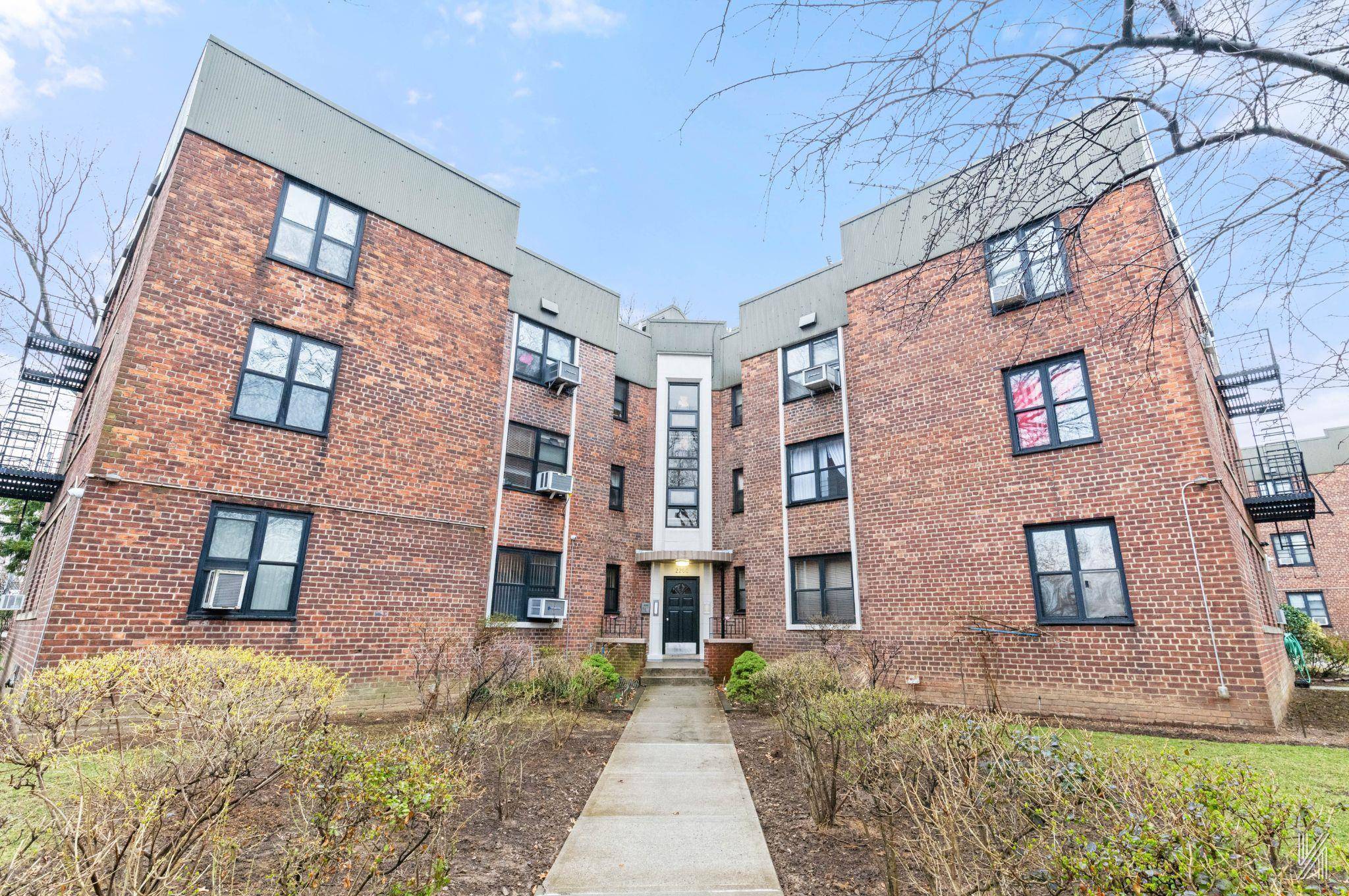 This charming two bedroom condominium is now available on a peaceful, tree lined street in Astoria Heights.