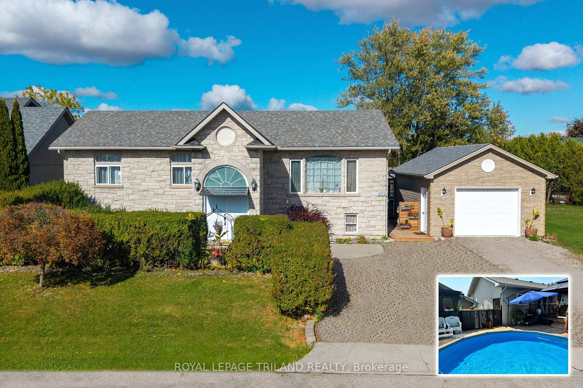 AMAZING VALUE IN RURAL ONTARIO 5 BEDROOMS 2 OVERSIZED FULL BATHROOMS HEATED SALTWATER POOL INCREDBLE DOUBLE SIZED PROPERTY 1 HOUSE AWAY FROM DEAD END GREEN SPACE YOUNG NATURAL STONE RAISED ...