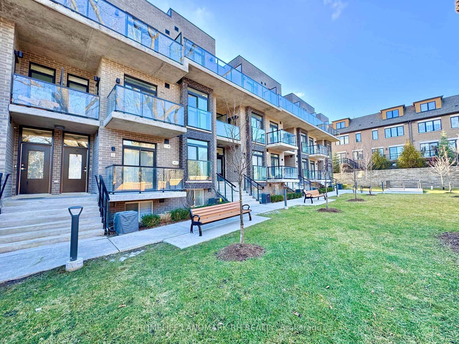 Prime Location ! 3 yrs new Modern Stacked Townhome.